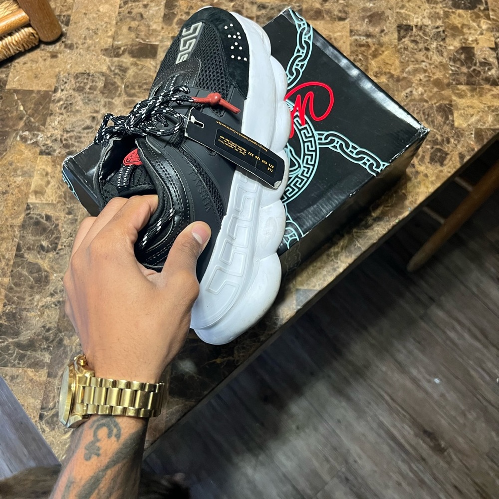 versace chain reactions